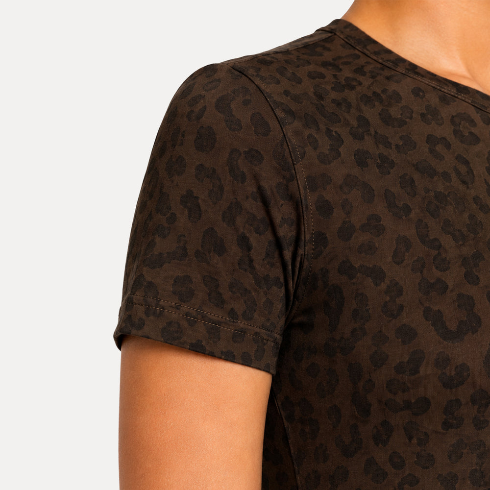 LEO T-Shirt Velvara