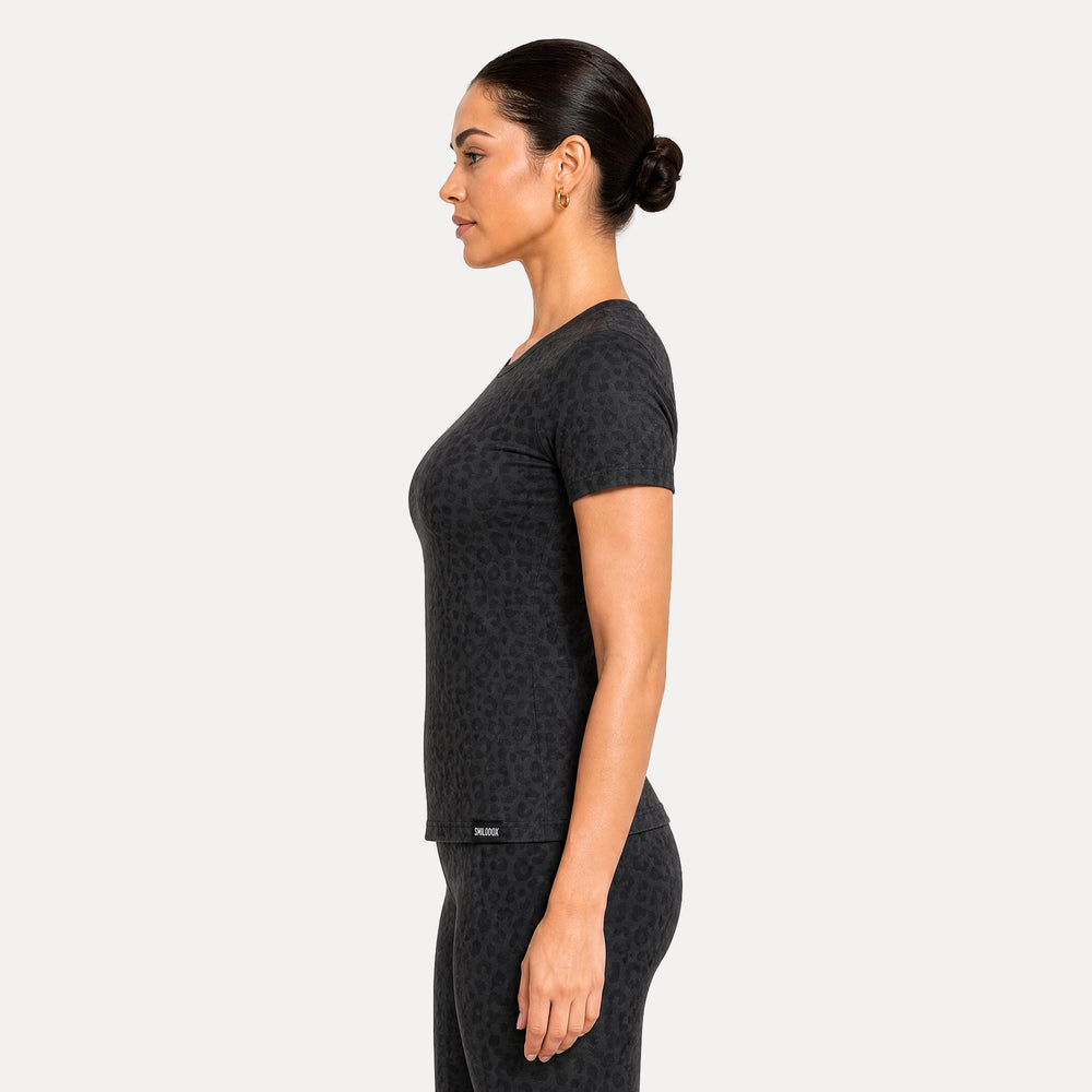 LEO T-Shirt Velvara